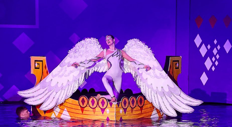 Новогодние шоу Русского театра на воде Марии Киселевой