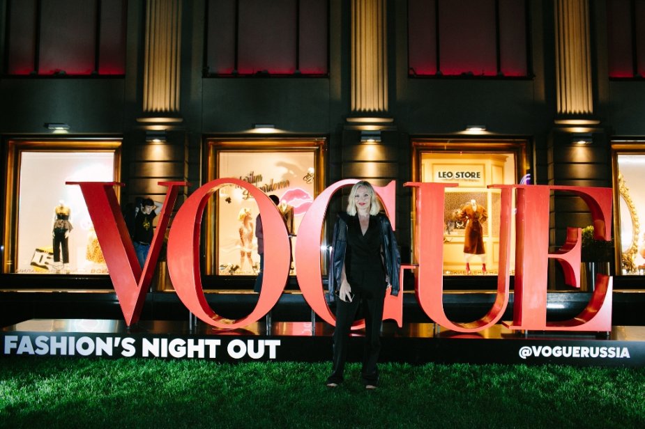 Vogue Fashion’s Night Out 2017: амбассадор и капсульные футболки